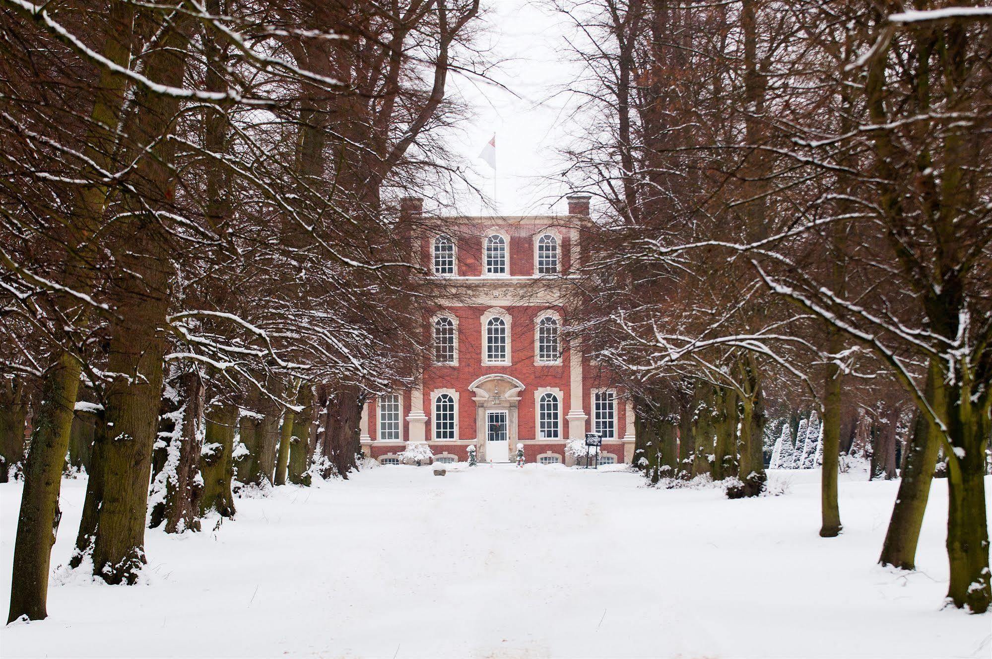 Chicheley Hall Luaran gambar