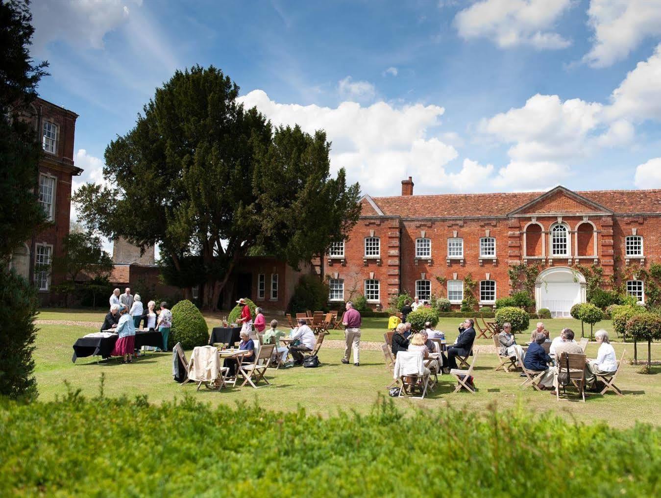 Chicheley Hall Luaran gambar