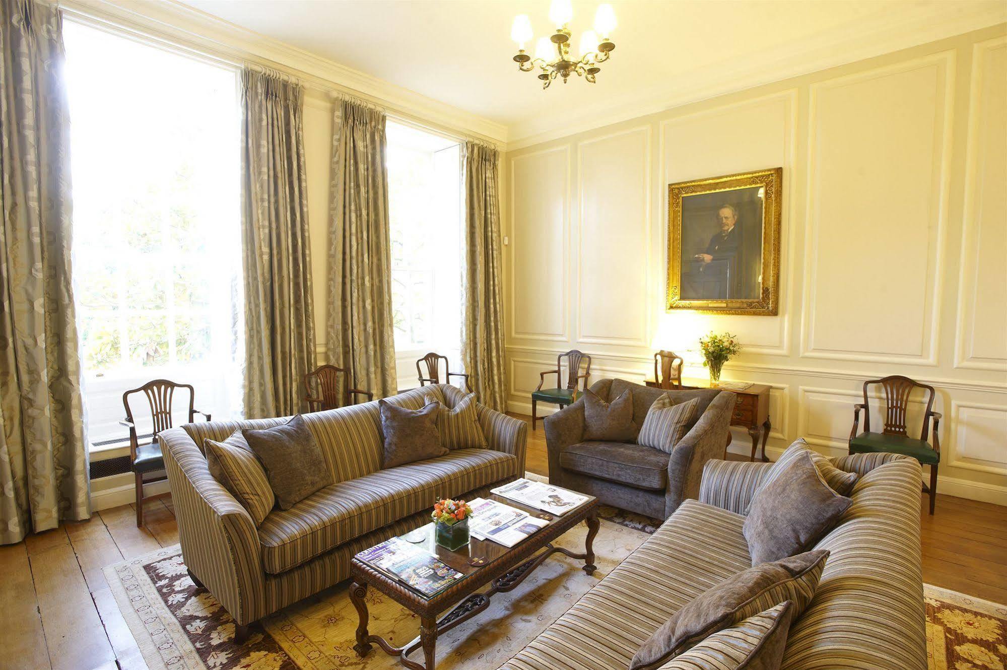 Chicheley Hall Luaran gambar