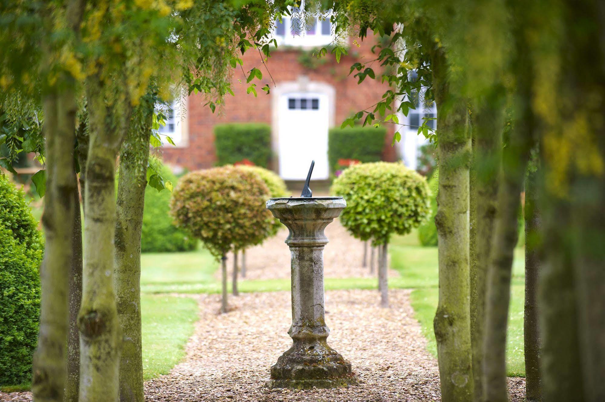 Chicheley Hall Luaran gambar